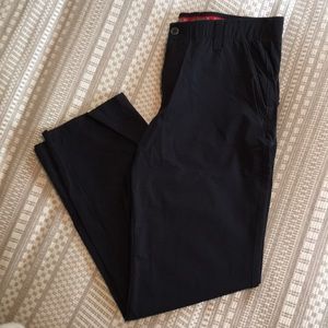 Under Amour black golf pants 36 x 32